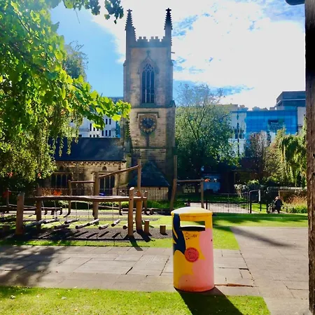 Luxury, Centre Escape *